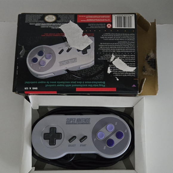Super Nintendo Snes Controller In Original Box - Picture 2 of 8